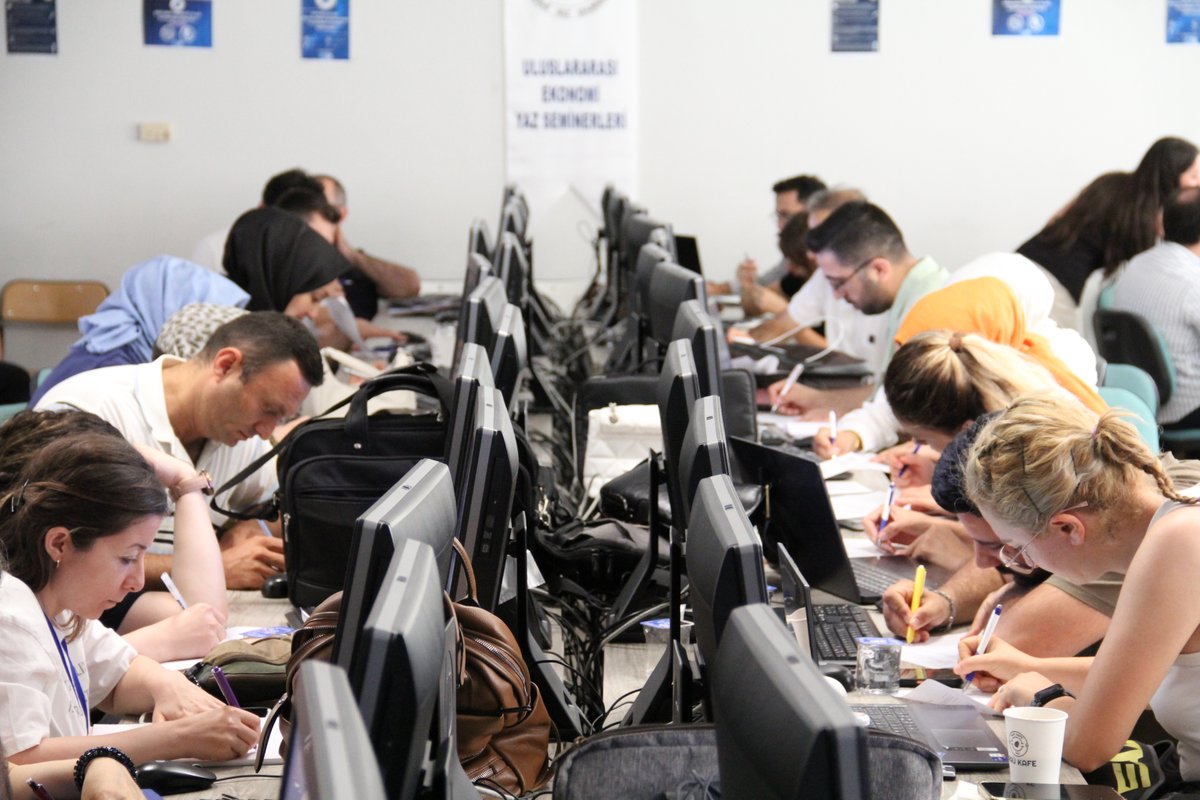 EYS 2025'in en güzel karesi; birlikte düşünen, birlikte üreten insanlar. #eys25