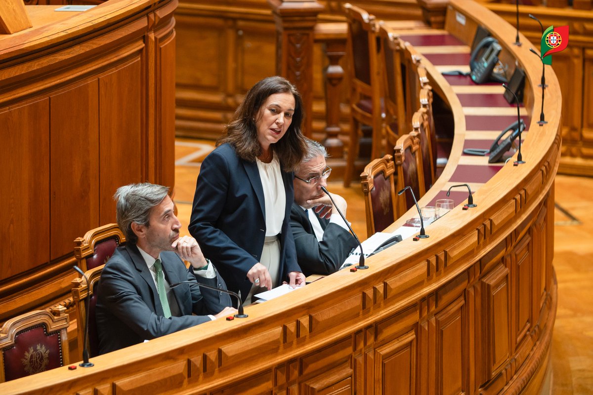 Ministério da Justiça - XXIV Governo (@justica_pt) on Twitter photo A Ministra da Justiça, <a href="/aRitaJudice/">Rita Alarcão Júdice</a>, participou na reunião plenária dedicada à discussão de duas propostas de lei que visam alterar as regras de distribuição de processos e alargar a base de recrutamento dos juízes que podem aceder ao STJ.
📷 Emerson Coutinho | StopMotion A Ministra da Justiça, <a href="/aRitaJudice/">Rita Alarcão Júdice</a>, participou na reunião plenária dedicada à discussão de duas propostas de lei que visam alterar as regras de distribuição de processos e alargar a base de recrutamento dos juízes que podem aceder ao STJ.
📷 Emerson Coutinho | StopMotion