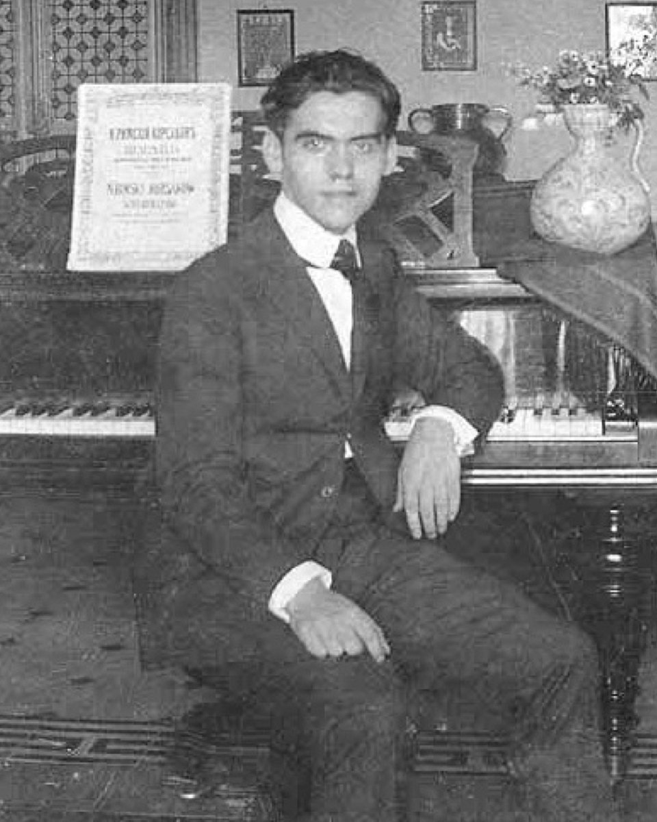 El Tren de la Història (@trenhistoria) on Twitter photo 🎨Lorca i Dalí, una amistat que va transformar art i poesia.
Vols saber-ne més? Escolta el podcast amb Joan Manuel Soldevilla 👉
open.spotify.com/episode/1F6c3f…
<a href="/SERCatalunya/">SER CATALUNYA</a> 🎨Lorca i Dalí, una amistat que va transformar art i poesia.
Vols saber-ne més? Escolta el podcast amb Joan Manuel Soldevilla 👉
open.spotify.com/episode/1F6c3f…
<a href="/SERCatalunya/">SER CATALUNYA</a>