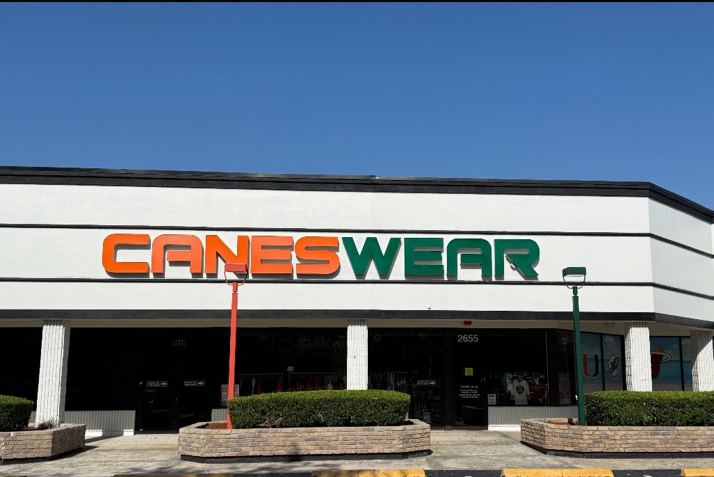 Canes_Wear's tweet image. Where?
CanesWear of course!
The Spot South Fla fans shop!
#shoplocal 
#SupportSmallBusinesses 

Visit our store in Davie or caneswear.com