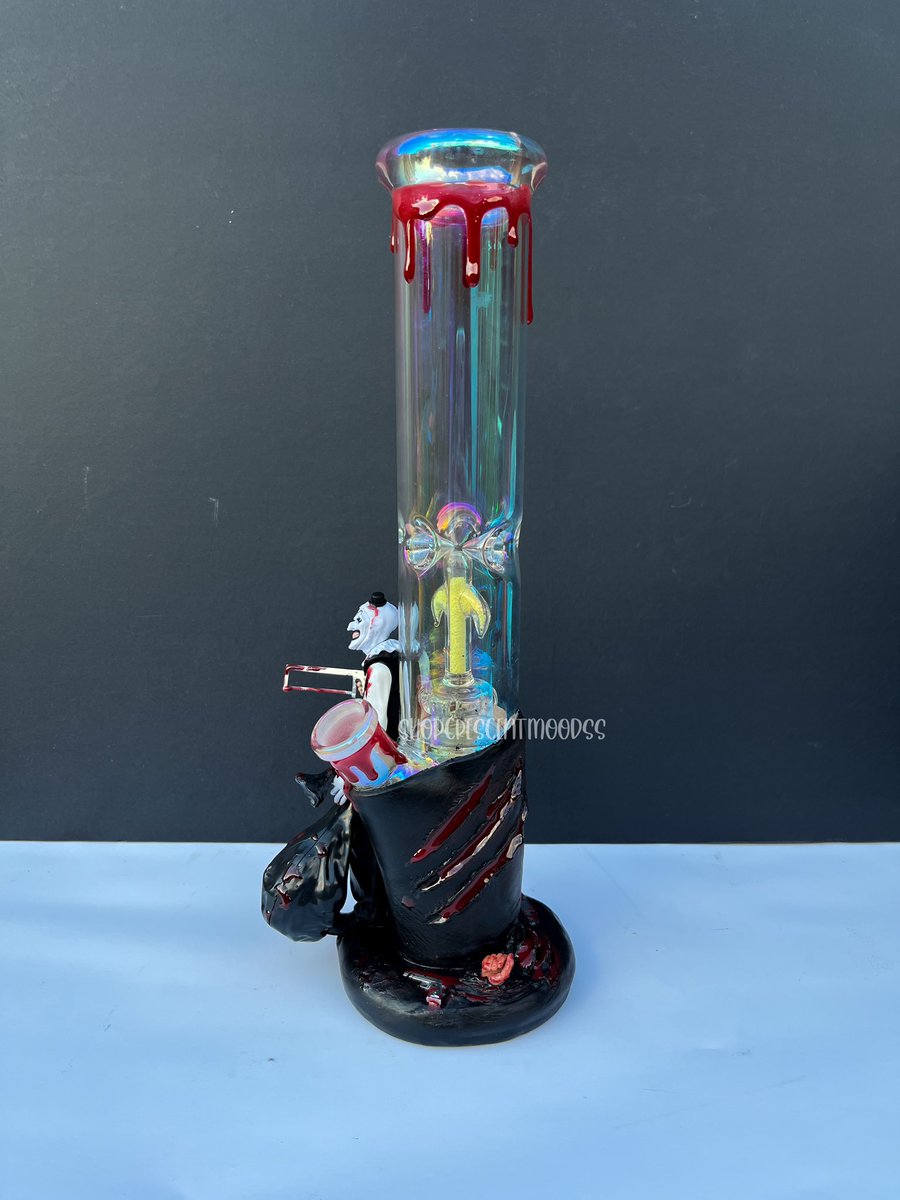 crescentmoods's tweet photo. Art the clown inspired customs! dm or email for your own! #summerween #arttheclown #terrifier #clown #horror #halloween #bongs #rigs #glass #waterpipe #stoner #cannabis https://t.co/BjBHi7n98D