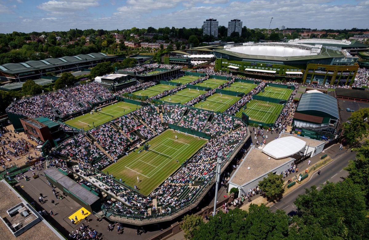 UKinUSA's tweet image. Today is 148 years since the first @Wimbledon Championship began.
🎾 Wimbledon is the world’s oldest international tennis championship
🎾 Americans joined the competition in 1884
🎾 Wimbledon had its first American winner, May Sutton, in 1905
Tune in for the Women's Final on…
