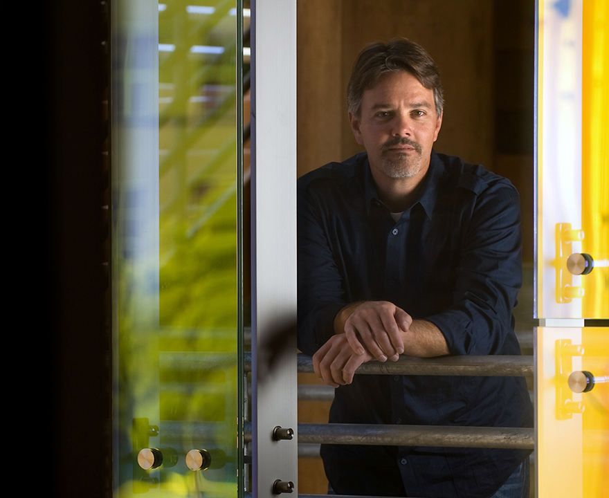 ucisocsci's tweet image. Wired for Words: The Neural Architecture of Language | New book by @UCIrvine cognitive and language scientist @GregoryHickok explores 150 years of research on how the brain enables language
* Presale available now w/ 25% discount on @BNBuzz *
socsci.uci.edu/newsevents/new…