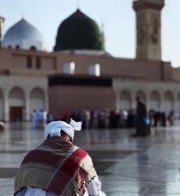 Bizler hiç bir ist ve izm'in peşinden gitmeyiz, 
Bizler Muhammedî hürleriz.

Ömer Tuğrul Murâdî Efendi