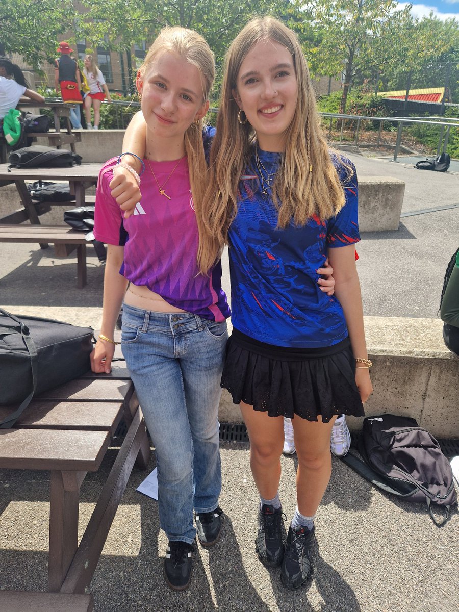 BridgeAcademyE2's tweet image. Today, students and staff came together to celebrate the rich diversity and cultural heritage of our academy community. #CultureDay2025