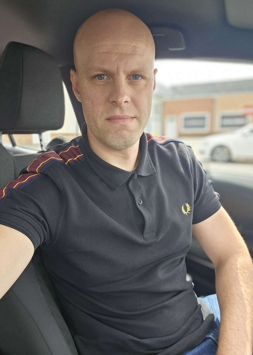 Mati_casual_PL's tweet image. Fred Perry and Adidas Lacombe today 👊
@adiFamily_
#fredperry #adidas #casual #casualstyle