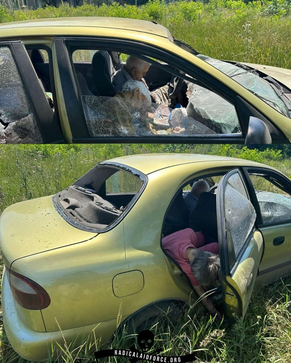 Russian FPV drone attacked a civilian vehicle on the road between Dobropillia and Bilytske village, Donetsk Region.

3 people were killed: a father, a mother, and their daughter.