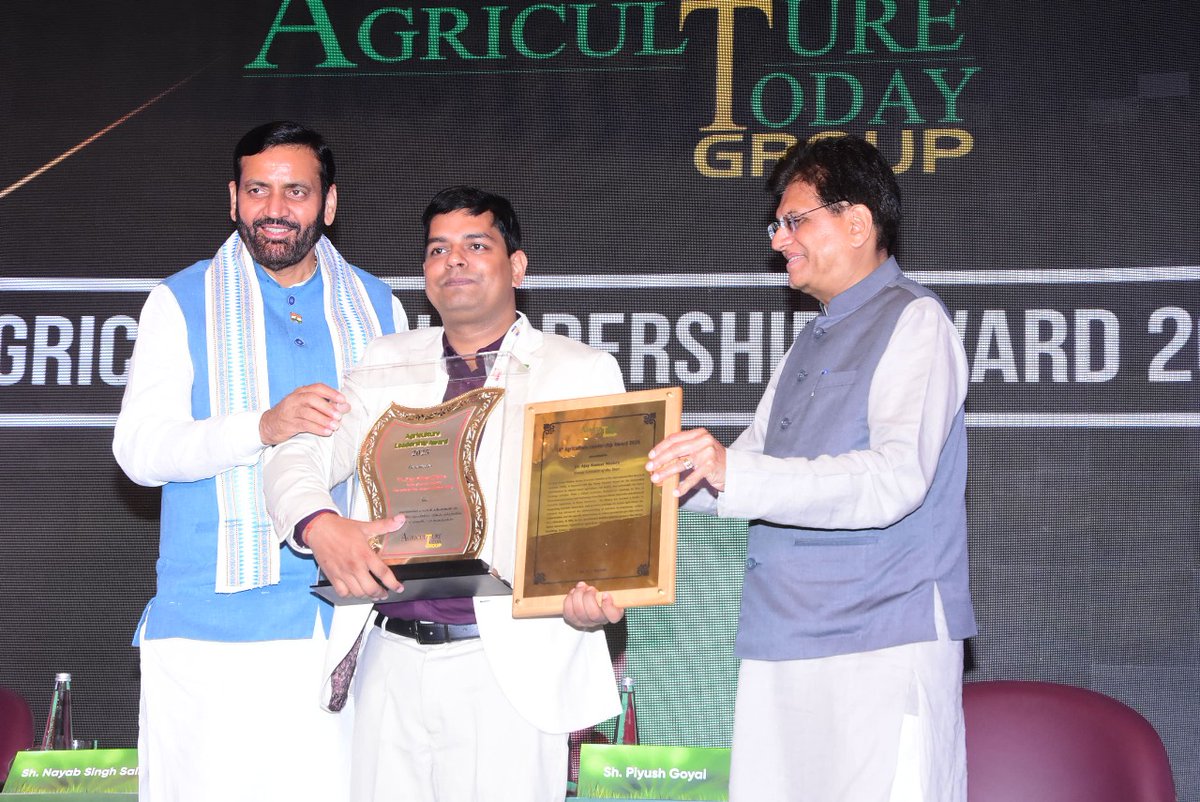 IRRI South Asia Regional Centre (ISARC) (@isarcofficial) on Twitter photo #ISARCExcels #ProudMoment
ISARC scientist Dr. Ajay Kr Mishra received the Young Scientist Award 2025 at the <a href="/agri_today/">Agriculture Today Group</a> Leadership Conclave for his work in regenerative ag and SSNM.
Shri <a href="/PiyushGoyal/">Piyush Goyal</a> & Haryana CM Shri <a href="/NayabSainiBJP/">Nayab Saini</a> presented the award to him. #ISARCExcels #ProudMoment
ISARC scientist Dr. Ajay Kr Mishra received the Young Scientist Award 2025 at the <a href="/agri_today/">Agriculture Today Group</a> Leadership Conclave for his work in regenerative ag and SSNM.
Shri <a href="/PiyushGoyal/">Piyush Goyal</a> & Haryana CM Shri <a href="/NayabSainiBJP/">Nayab Saini</a> presented the award to him.