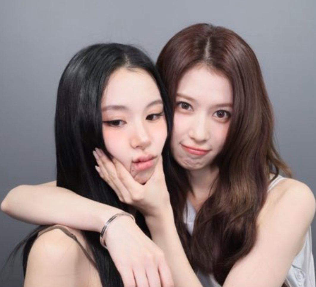 chaeyoung pics (@chaeoldpics) on Twitter photo 