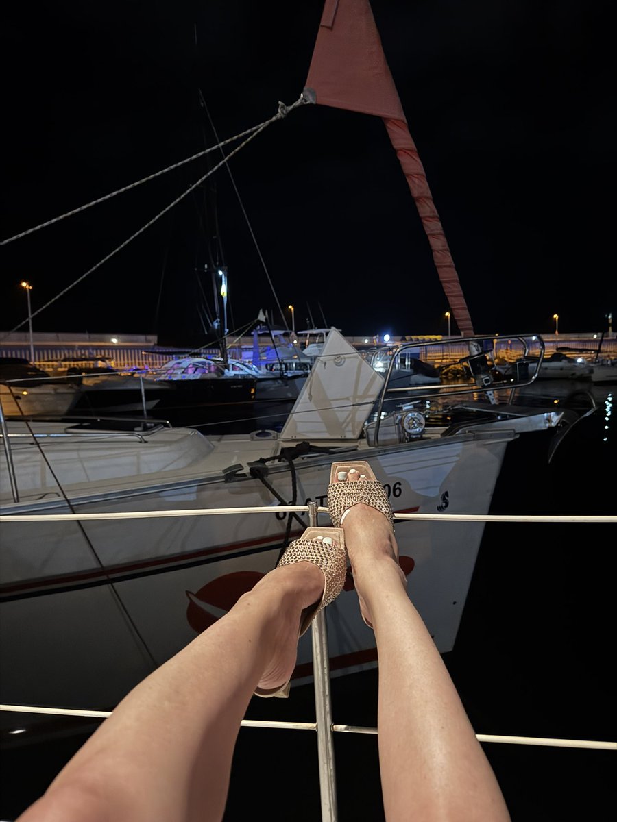 RT if u like them ❤️