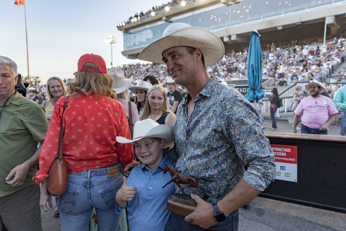 CSchuckwagons's tweet photo. 🏁 Night 5 Recap of the Rangeland Derby Presented by Play Alberta!

What a night at GMC Stadium! The wagons flew fast and the leaderboard got a shake-up as Night 5 of the Rangeland Derby delivered high speeds and high drama.

#CSChuckwagons #CSRelay #RangelandDerby https://t.co/6XW8JVyyBa