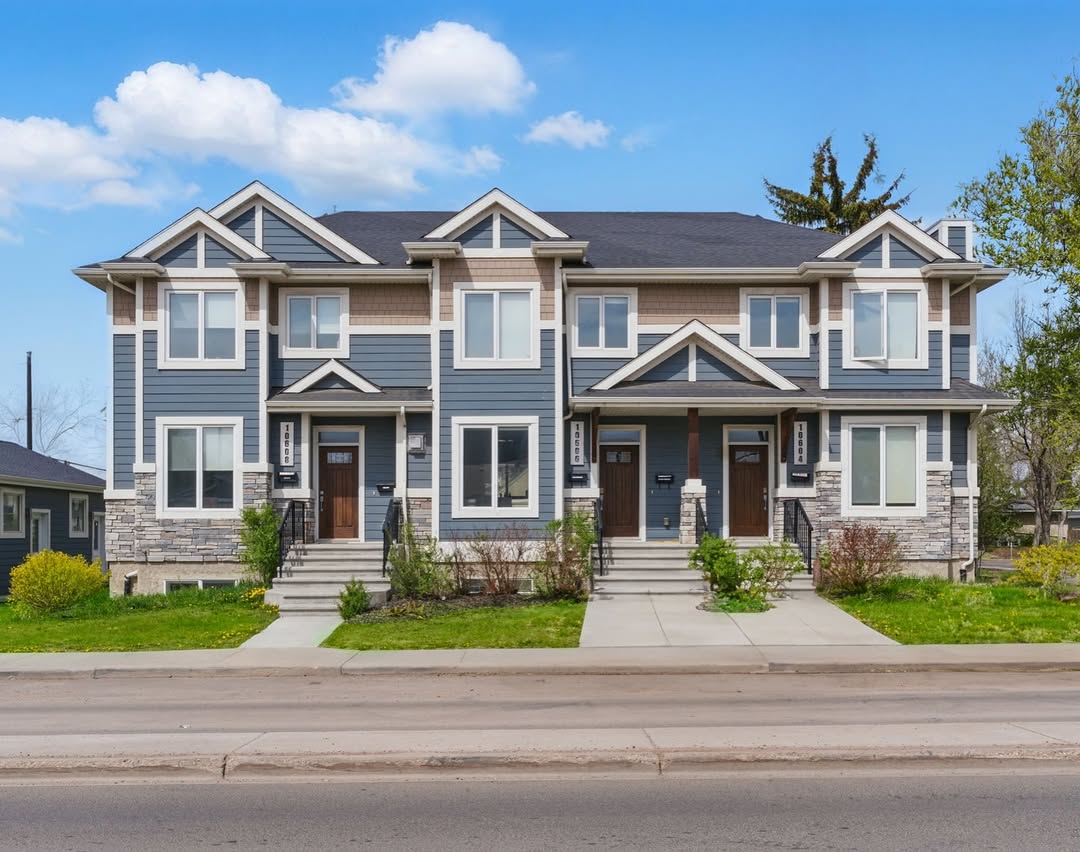 MichaelPavoneRE's tweet photo. PRICE IMPROVEMENT
10604/06/08 61 Ave
Allendale
$2,095,000

https://t.co/mrRI1IW2wg

Contact us for your private tour:
Michael 780.993.7249
Holly 780.952.5005 https://t.co/qOOXOOYfpJ