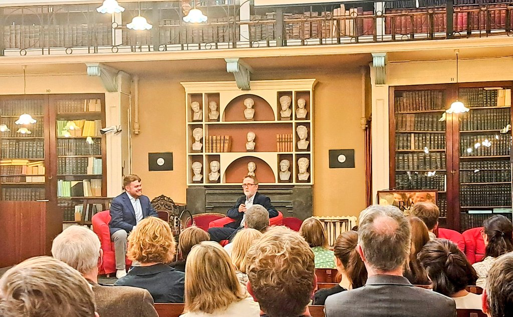 Arpitapv3129's tweet photo. Attended a fantastic talk by @CNN Senior Correspondent @donie moderated by Clinton's very own @ScottLucas_EA at Royal Irish Academy. Interesting takes on navigating journalism in the misinformation era. Thanks to @liamkenn &amp; #cnnacademy for hosting it. @ucddublin #journalism https://t.co/GMrNu4y5uY