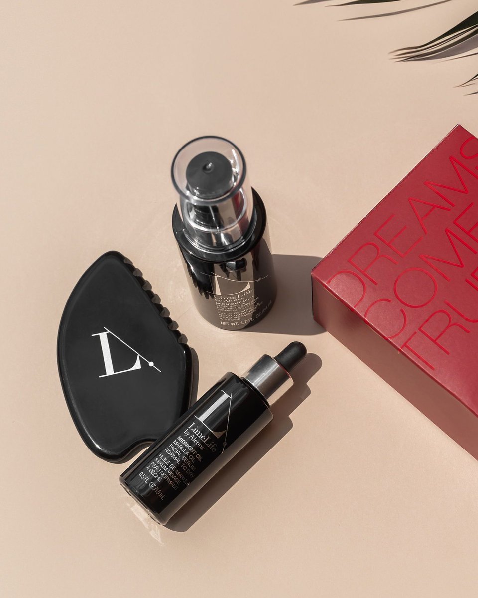 The summer forecast says snowy savings! ☀️❄️ Introducing our Holiday in July Sale! 

Your summer glow up is here, with up to 40% off our exclusive gift set collections, from Happily Ever After to First Kiss. 

🎁 Unwrap: phttps://limelife-by-alcone.visitlink.me/aXnW7T