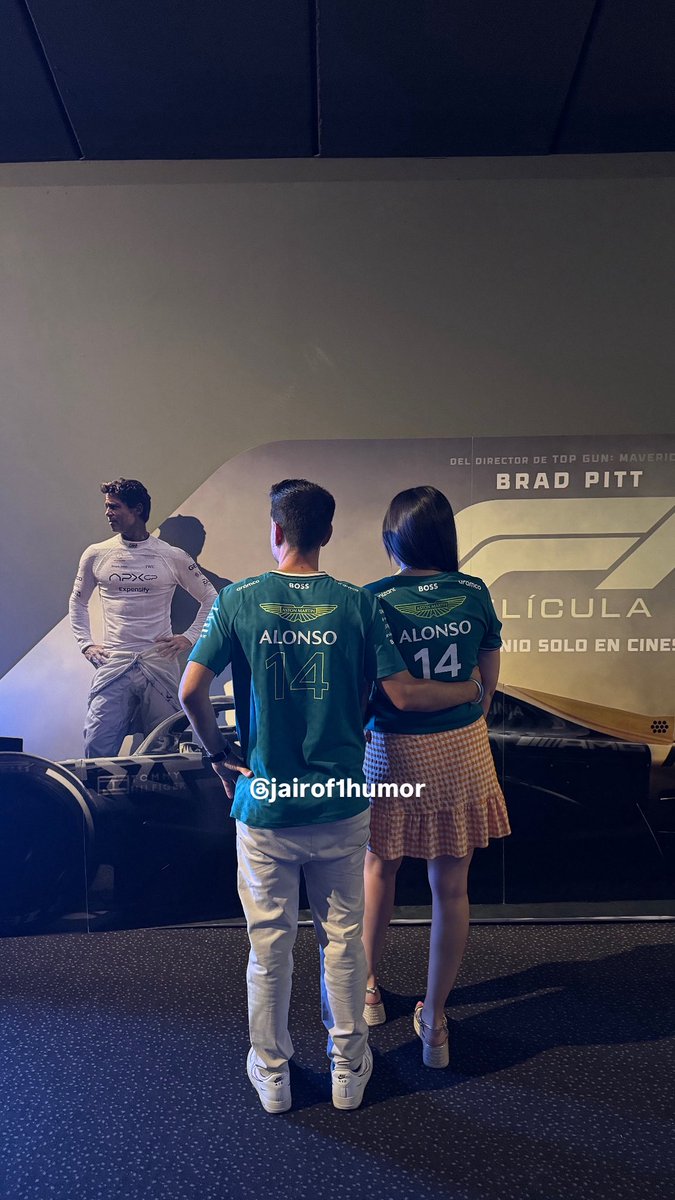 jairof1humor's tweet photo. 🙇‍♂️”Ayer soñé contigo”

💁‍♀️: “¿Ah, sí? ¿Y qué soñaste?”

🙇‍♂️:”Mmm… no sé, no me acuerdo 🙄” https://t.co/9NRjtFVuQp
