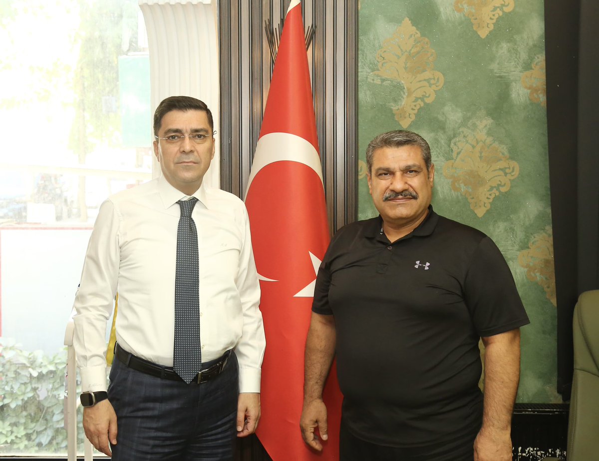 Ziyaretimize gelen Emniyet müdürümüz <a href="/Atilla__Aksoy/">Atilla AKSOY</a> ‘u çalışma ofisimizde ağırladık.

Nazik ziyaretinden dolayı Sayın Emniyet müdürümüze teşekkür ediyor, çalışmalarında başarılar diliyorum.