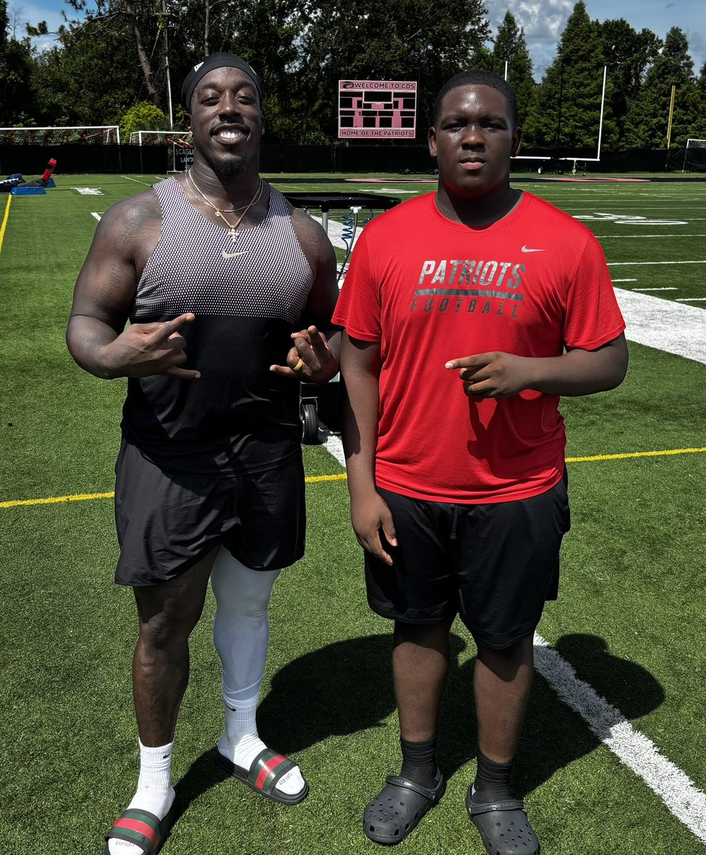 Big thanks to <a href="/RakeemNunez/">Rakeem Nuñez-Roches Sr.</a> for the words of encouragement. Grateful for the opportunity to put in work with you.