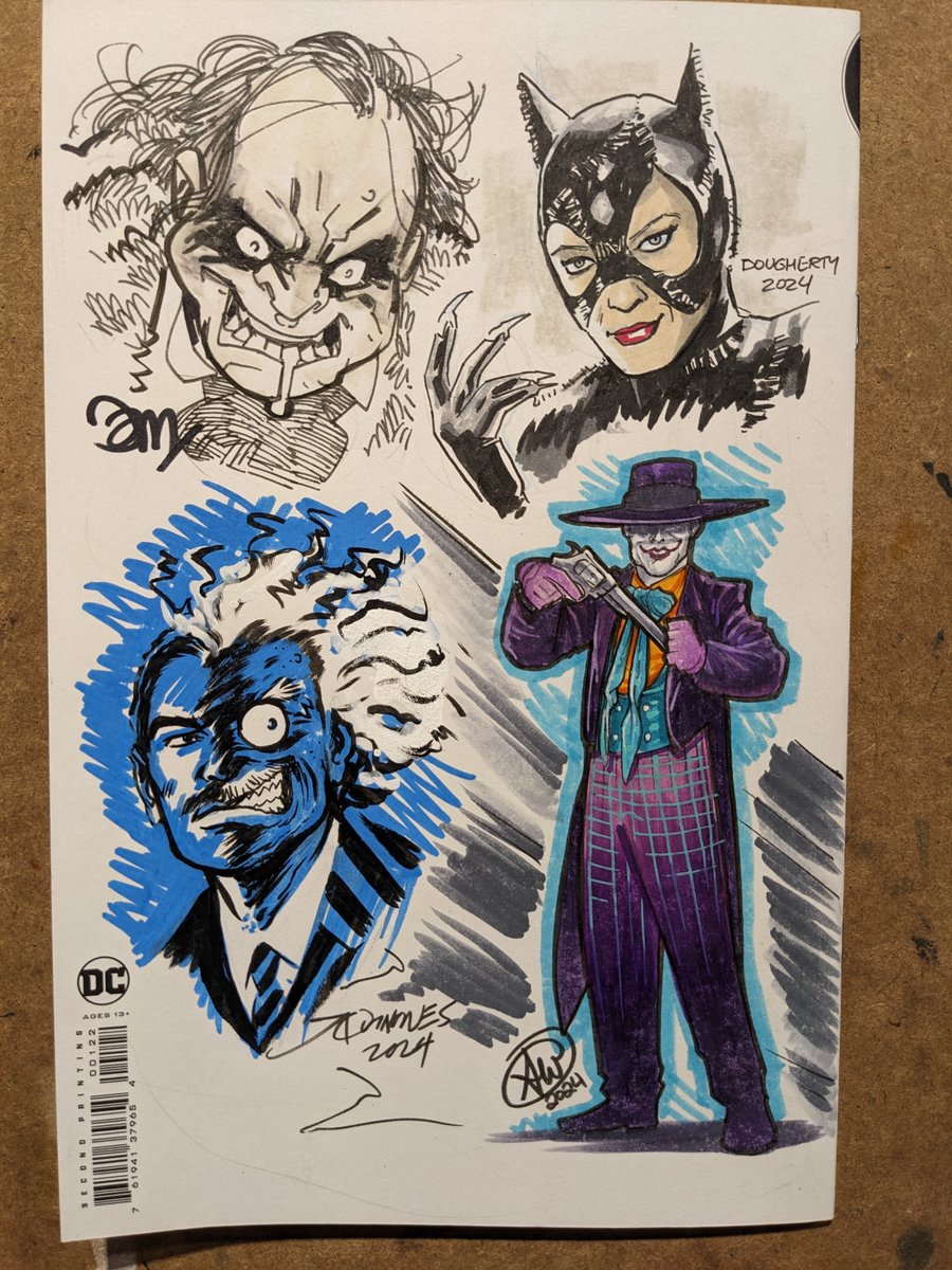 ComfortAndAdam's tweet image. #batman89 #sketchcover #jamsketch done by the both of us ( #batman done by me and #joker done by Adam)

#timburton Batman was really important for us, and so many others as it changed the way people started to think about comics ❤️

#batmanfanart #80snostalgia #copic #copicart