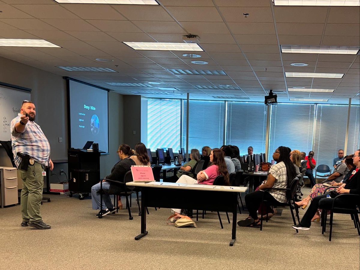 🚨 CRASE Training: Be Ready, Stay Safe
Learn how to respond to active threats using the Avoid, Deny, Defend method!
Free for UMMC employees &amp; students.
🗓️ Summer Dates:
• July 29 | 2–4 PM
• Aug 6 | 10 AM–12 PM
• Aug 19 | 2–4 PM
📍Enroll in Healthstream (search "CRASE")