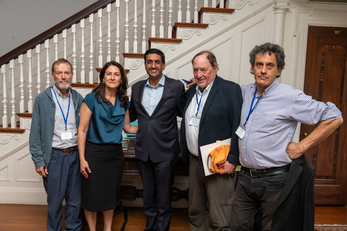 LevyEcon's tweet image. The 32nd Annual Levy Conference brought together top scholars to explore urgent questions in money, finance, and public strategy
Ahead of the release of conference footage📽️, we’ll be sharing highlights from each panel—from Minsky to monetary sovereignty to global policymaking.