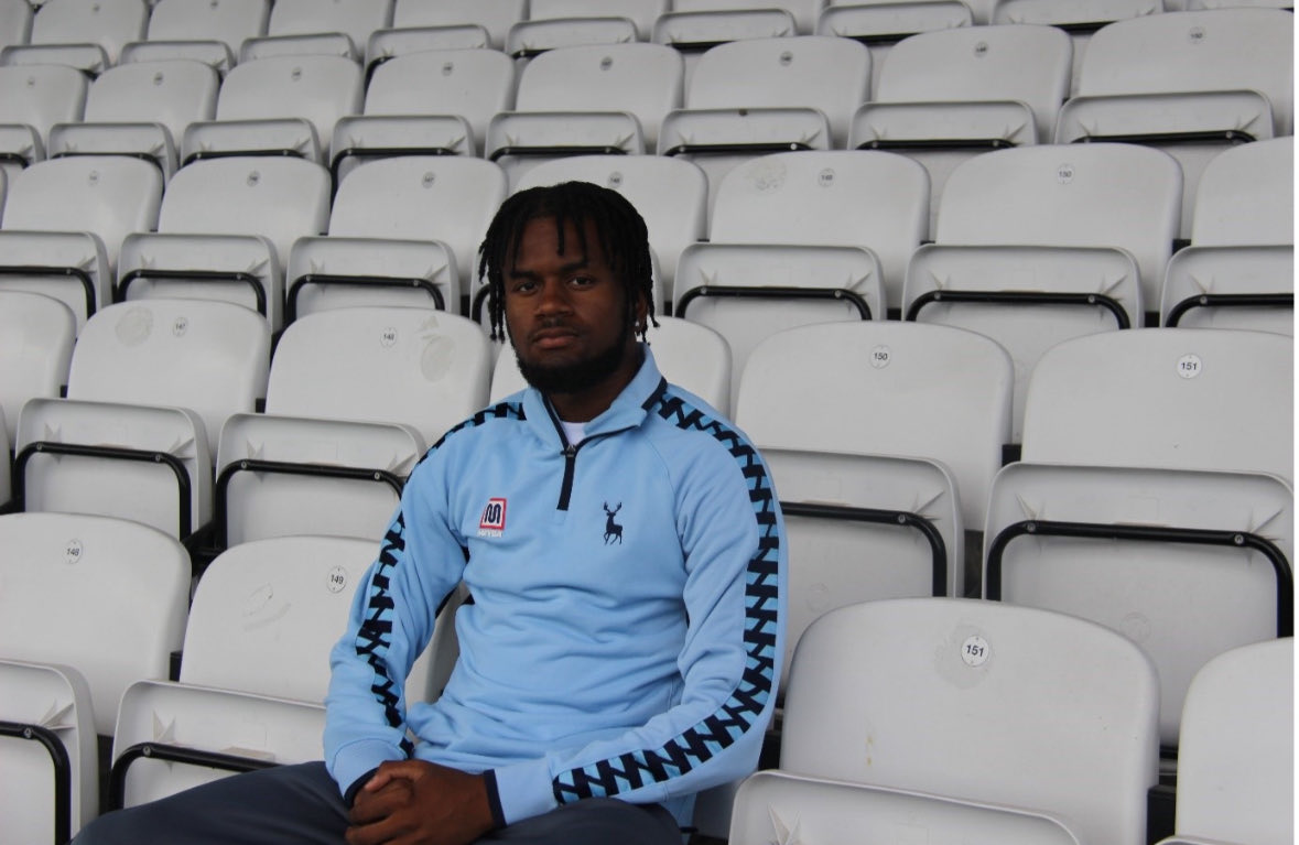 How Jermaine Francis will fit into Simon Grayson’s Hartlepool United, a thread🧵:

Any shares or likes are hugely appreciated! I hope you enjoy.

#HUFC