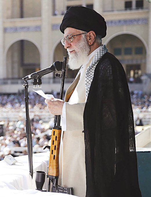 فرمانده کل قوا ، شمايید و بس ؛
اقتدارتان ، ادامه‌ی راه ولایت است.