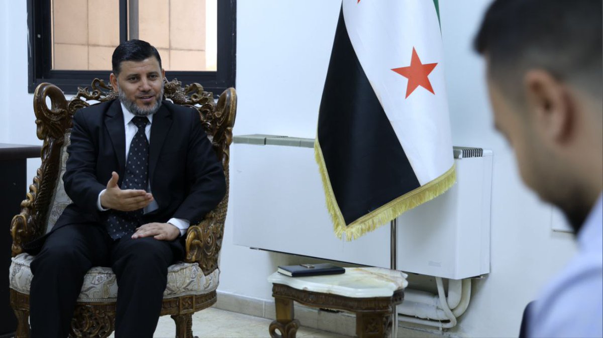 SyrMOfj's tweet image. استقبل النائب العام في الجمهورية العربية السورية السيد "حسان التربة" القائمة بأعمال السفارة السويدية السيدة "جيسيكا سفاردستورم"، وذلك في إطار تعزيز التعاون بين النيابة العامة في سوريا ودولة السويد.
جرى خلال اللقاء بحث سبل دعم التعاون المشترك بين سوريا والسويد على مستوى الادعاء…