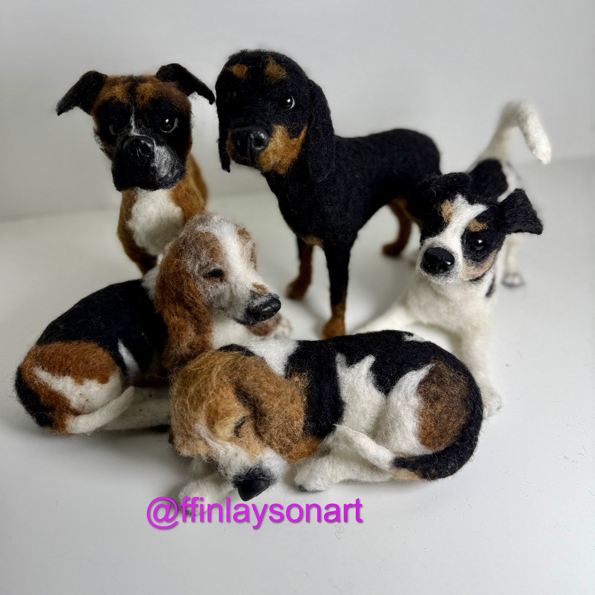 ffinlaysonart's tweet image. A collection of needle felted portraits from my biggest order to date!