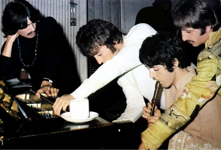 BeatlesPraise's tweet image. "The Beatles were about moving forward, always. They were breaking down barriers every time they went into the studio . . . Paul and John were always trying to outdo each other, outdo Brian Wilson, outdo whoever else they were thinking about. There is nothing dated about what…