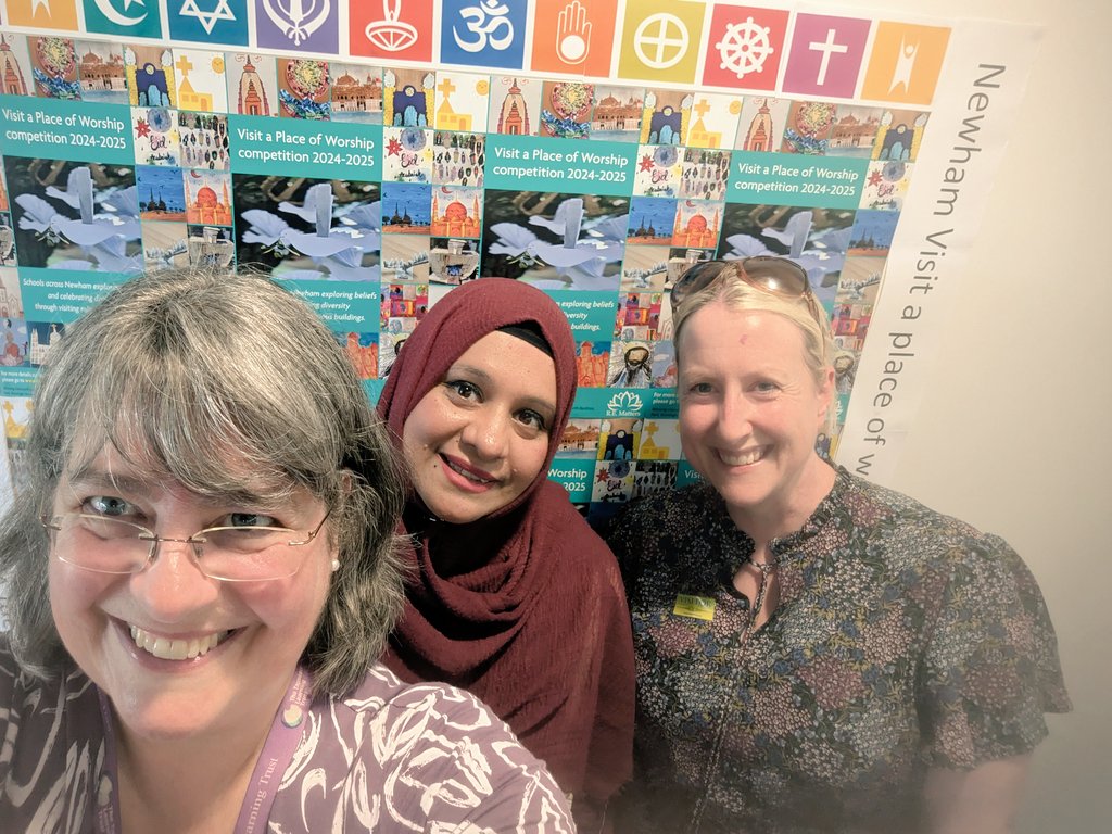For the last 20 years we have run <a href="/NewhamLondon/">Newham London 💙</a> &amp; SACRE <a href="/NASACRE/">NASACRE</a> a Visit a place of worship competition with our schools. Tonight was the prize giving <a href="/ElmhurstPrimary/">Elmhurst Primary School</a> who won best school! Congratulations to all, couldn't have done it without <a href="/MarieHardie/">Marie Hardie</a> &amp; <a href="/TaranumAfshan2/">Taranum Afshan</a>