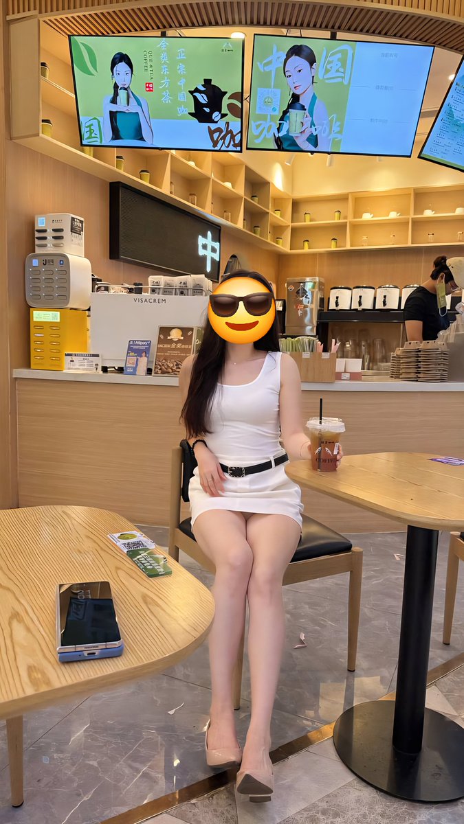 爱玩淫妻 tweet media