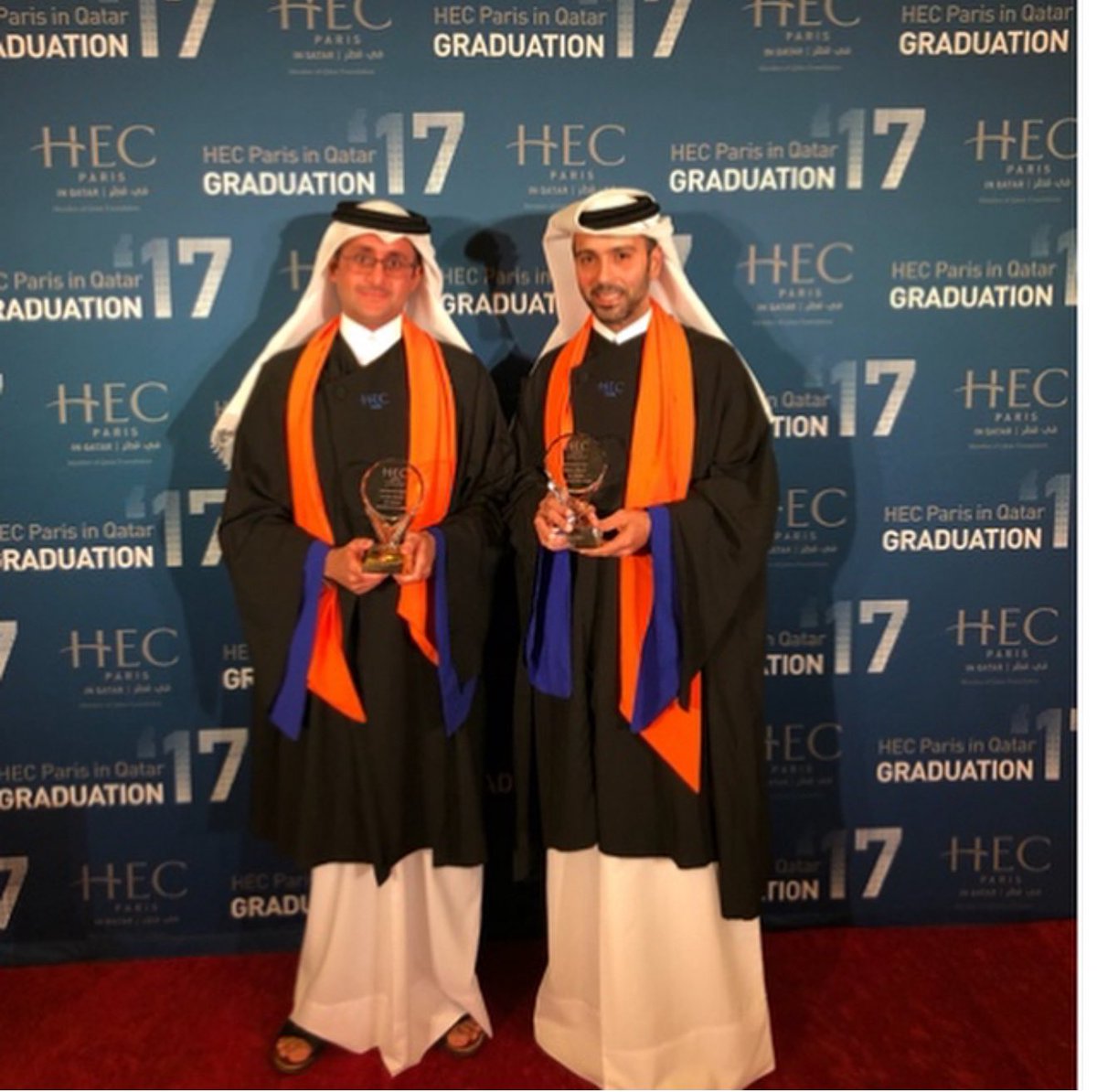saud_alattiyah's tweet photo. الحمد لله الذي بنعمته تتم الصالحات،
نبارك لأنفسنا في قطر بقيادتنا الحكيمة على الاستثمار في العقول، حيث كان التعليم دائمًا ركيزة النهضة. ومن قلب قاعة تعليمية في جامعة @HECParis @QF، وُلِدت فكرة @snoonu_qa … فكرة لم تأتِ من مرآب سيارات أو اجتماع مغلق أو صندوق استثماري، بل من شغف بتغيير واقع الخدمات والتكنولوجيا في منطقتنا.

اليوم، مع إعلان مجموعة جاهز عن استثمار قدره 821 مليون ريال، بالإضافة إلى 75 مليون ريال كاستثمار إضافي في سنونو، والذي قيّم الشركة بأكثر من مليار ريال، نفخر بأن هذا ي��د أحد أكبر الاستثمارات المباشرة في القطاعات غير النفطية في قطر.

هذا الاستثمار يعكس عمق التكامل الاقتصادي القطري السعودي، ويجسد روح التعاون الخليجي الذي نعتز به جميعًا كركيزة قوة وازدهار لمستقبل منطقتنا.

ومع هذا الإنجاز، أعلن رسميًا عن تنحيي من رئاسة مجلس إدارة سنونو، فخور بأن أرى الفكرة التي كانت قريبة إلى قلبي تنمو وتحقق نجاحات كبرى، متمنيا لهذه الشراكة وللفريق كل التوفيق والازدهار في المرحلة المقبلة.