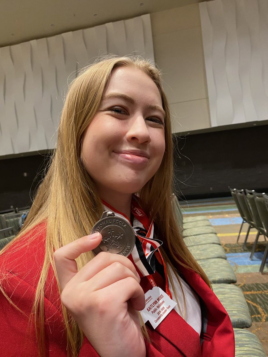 CHFCS14's tweet image. Congratulations to Kaitlynn! Silver Medalist at Nationals in Career Investigation!! Incredibly proud of you!π₯π #FCCLA #NEFCCLA #bluedevil