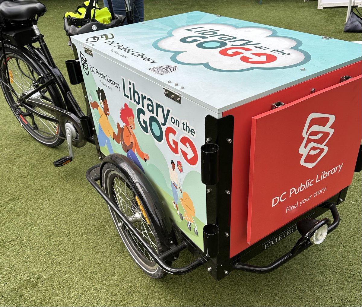 NoMaBID's tweet image. This Thursday, the NoMa Farmers Market is booked with fun! 📚✨ Join us at the Third Street Art Garden for @carpelibrum_dc pop-up book sales and @dcpubliclibrary storytime for kids. Come hungry, grab dinner at the market, then kick back and unwind with a good book. 🍽️➡️📖