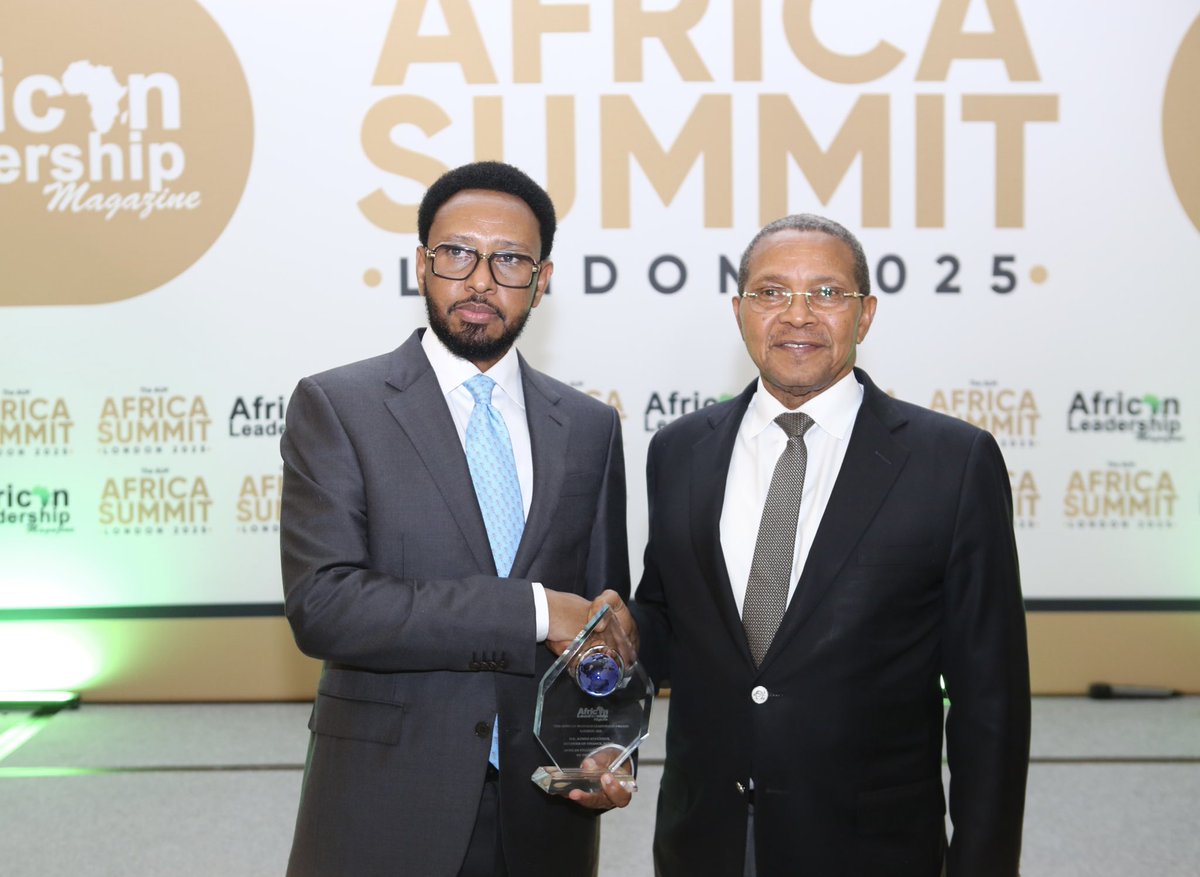 MoF_Somalia's tweet photo. .@MoF_Somalia Minister H.E. @BihiEgeh,has been officially awarded African Minister of Finance at the #AfricaSummit in London today by African Leadership #MAGAZINE.This recognition belongs to the resilient #Somali people,the true drivers of our economic agenda reforms. #Somalia https://t.co/oxSPA905eQ