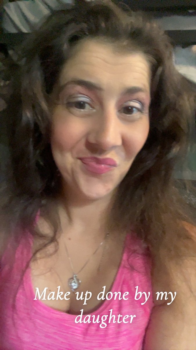 Damn even pretty with some color on my face also lol