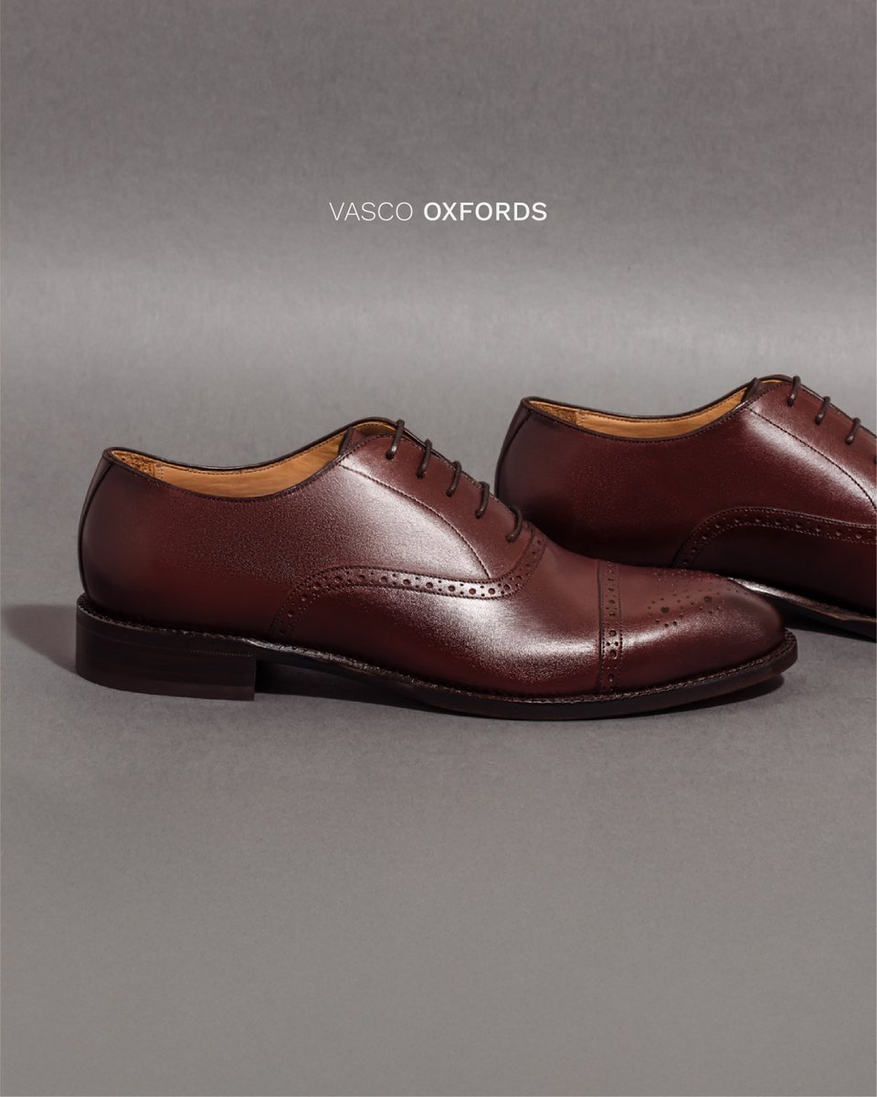 Bordeaux is a rich colorway that adds immediate elegance, sophistication and depth that makes any look stand out.

Add richness to your fits with shoes in the bordeaux colorway.