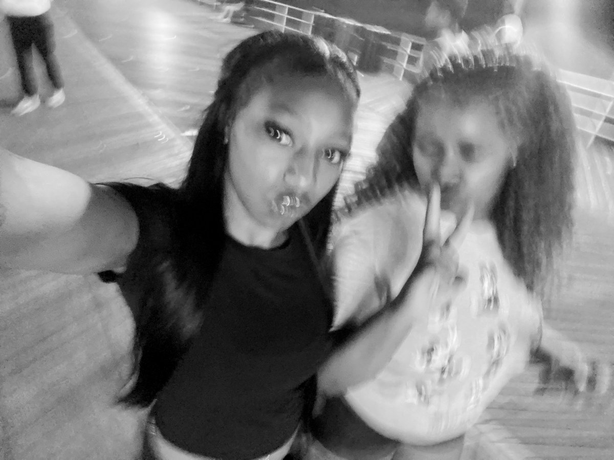 Q6x2x4L's tweet image. #bestieeee #BFF4L #iloveyouu #TogetherForever #RealerThenMost #4thOfJuly