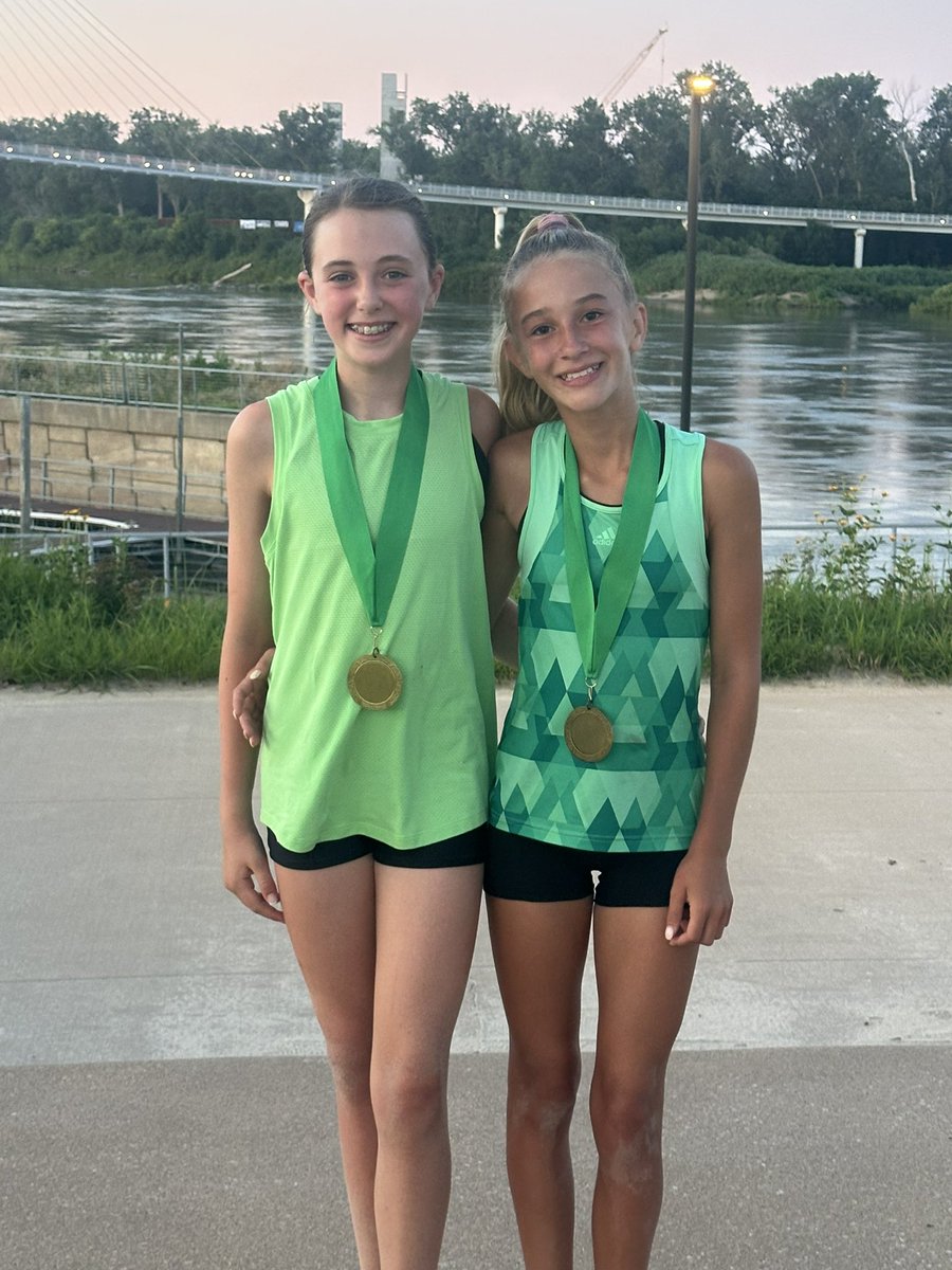 ChadEichenberg1's tweet image. Riverfront Beach 12U Champs for Emaleigh and her partner Shae on Tuesday in Omaha. 7-0 on the night with some comeback wins 馃榾.
馃彇锔忦煆愷煡囸煆愷煆栵笍