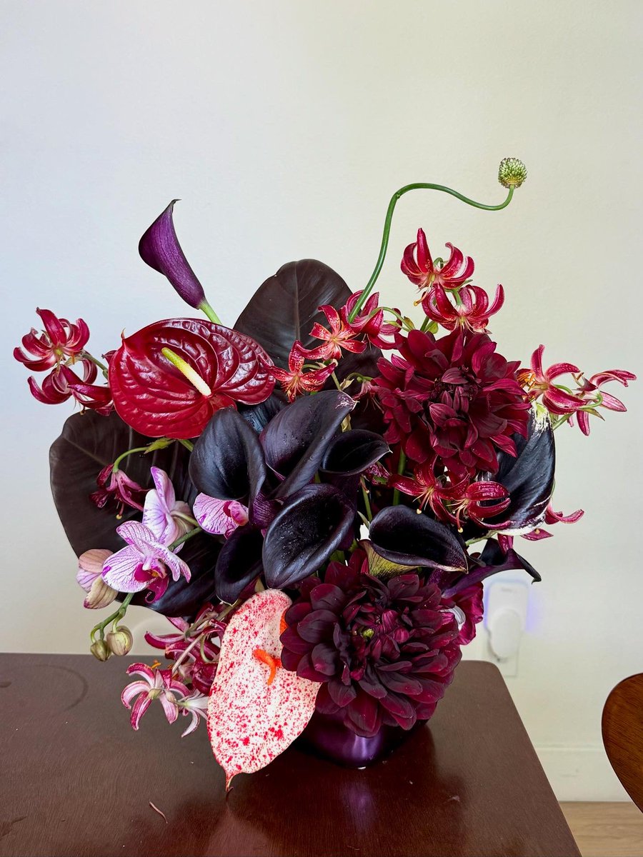 hey, I got u some flowers!