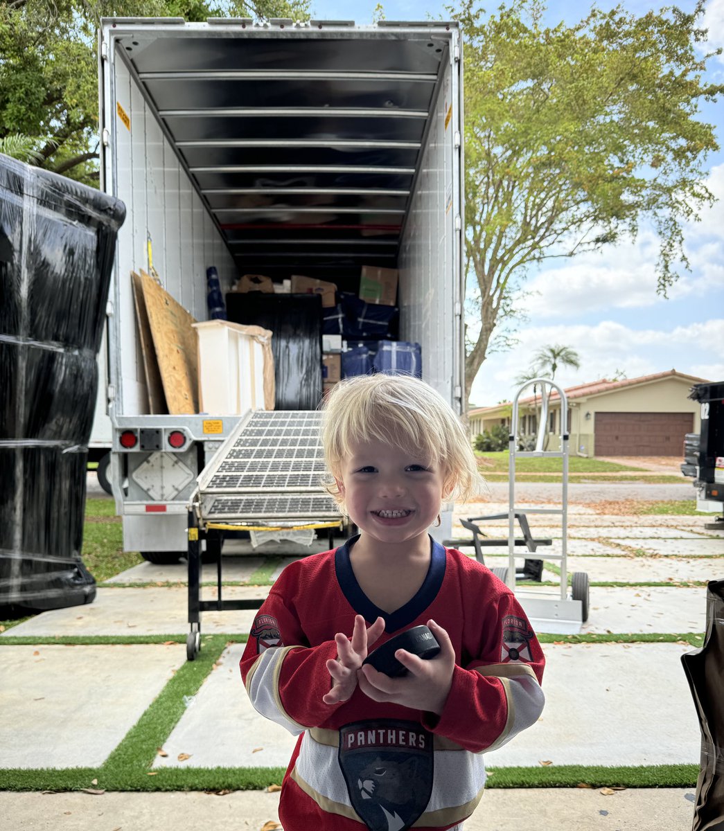 Our “little Leo” turned 4 and had the Florida Panthers birthday party of his dreams because even in Minnesota, his heart’s in Florida 🏝️🏒 He makes his little brother be the Wild so he can “win every game.” #BigBrotherEnergy