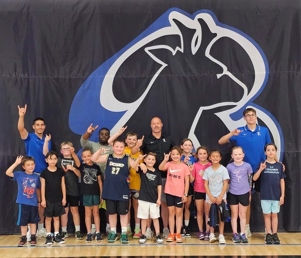 Great first day at Skills Camp!! 
Can’t wait for day 2. ⁦<a href="/LopesBasketball/">Lamar CC Basketball</a>⁩