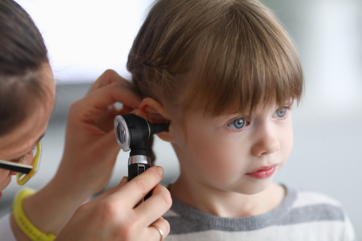 Does your child need a school required vaccine or an annual checkup before the back-to-school rush begins? The Nationwide Children's Hospital School-Based Health Centers can help! To schedule an appointment, call (614) 355-2590, option 3, or click here: bit.ly/45saoXz