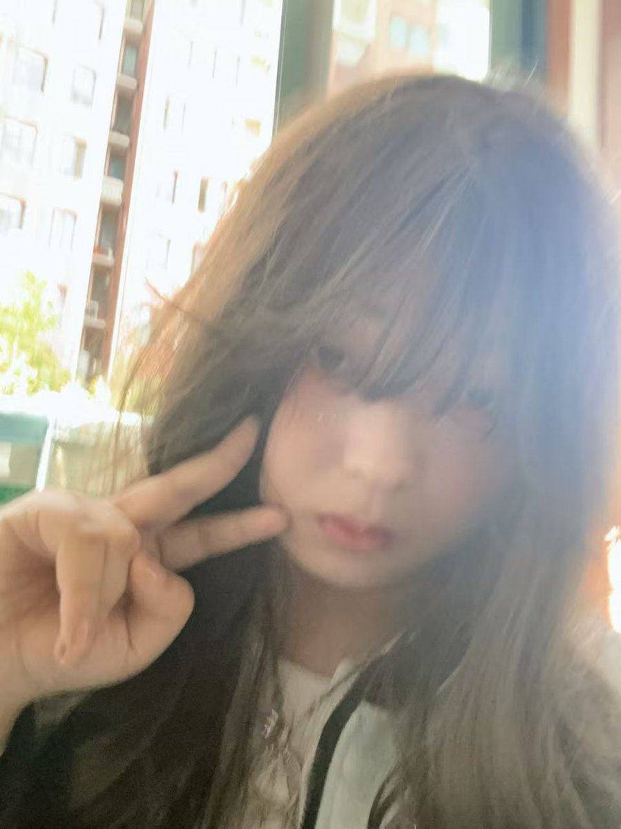 nyamuraTT's tweet photo. 06/含糖药娘/双性恋/infp-t/双相情感障碍/恋痛/自残/od/普瑞巴林重度依赖 大一休学中 喜欢我可以和我互关交朋友的呢 说不定有机会一起面基！因为hrt需要药钱 家里人又管控我生活费 所以希望有好心的推友能帮我度过这段日子我会超级感谢的！日常可以陪你聊天打游戏之类的！ https://t.co/GOIWK7gq8s