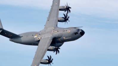 marchand2027's tweet image. Il est grand temps de lancer des lignes de production d’#A400M version #bombardiers d’eau pour équiper l’#Europe de moyens d’intervention à la hauteur des enjeux qui se dessinent avec le #réchauffement #climatique