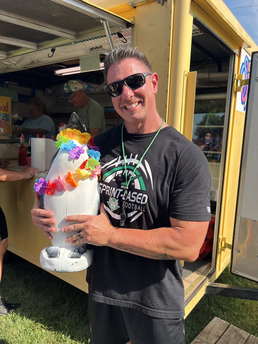GreeneDevilsFB's tweet image. A little Sno Biz to end workouts today 💪
Go Devils!