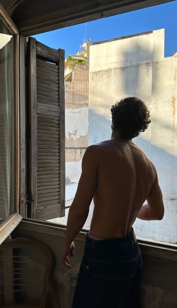 jacopobalestra's tweet photo. roma mia https://t.co/3gqT5DjqVZ