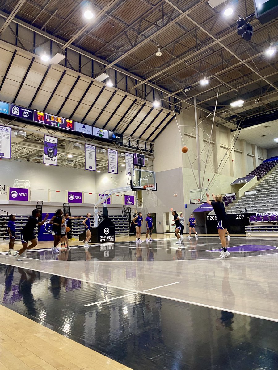 They are sooo (almost all) back!!
Sugar Bear Summer is officially underway!
#BearClawsUp