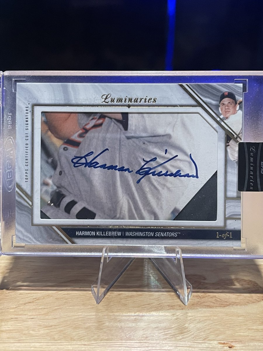 Drew (@kcairforce21) on Twitter photo <a href="/CardsStory/">Cards With A Story</a> Honus Wagner cut auto 1/1 with game used bat relic from 2024 Triple Threads: $8500
Babe Ruth AA w/great eye appeal: $5400
Roberto Clemente /10 game used bat relic $125
Harmon Killebrew 1:1 Luminaries cut auto: $175 <a href="/CardsStory/">Cards With A Story</a> Honus Wagner cut auto 1/1 with game used bat relic from 2024 Triple Threads: $8500
Babe Ruth AA w/great eye appeal: $5400
Roberto Clemente /10 game used bat relic $125
Harmon Killebrew 1:1 Luminaries cut auto: $175