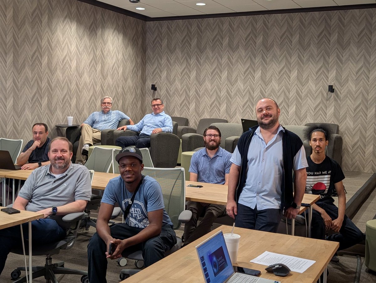 Mihail Stancescu telling us all about Quantum Computing and Q# in .NET Enterprise Applications.